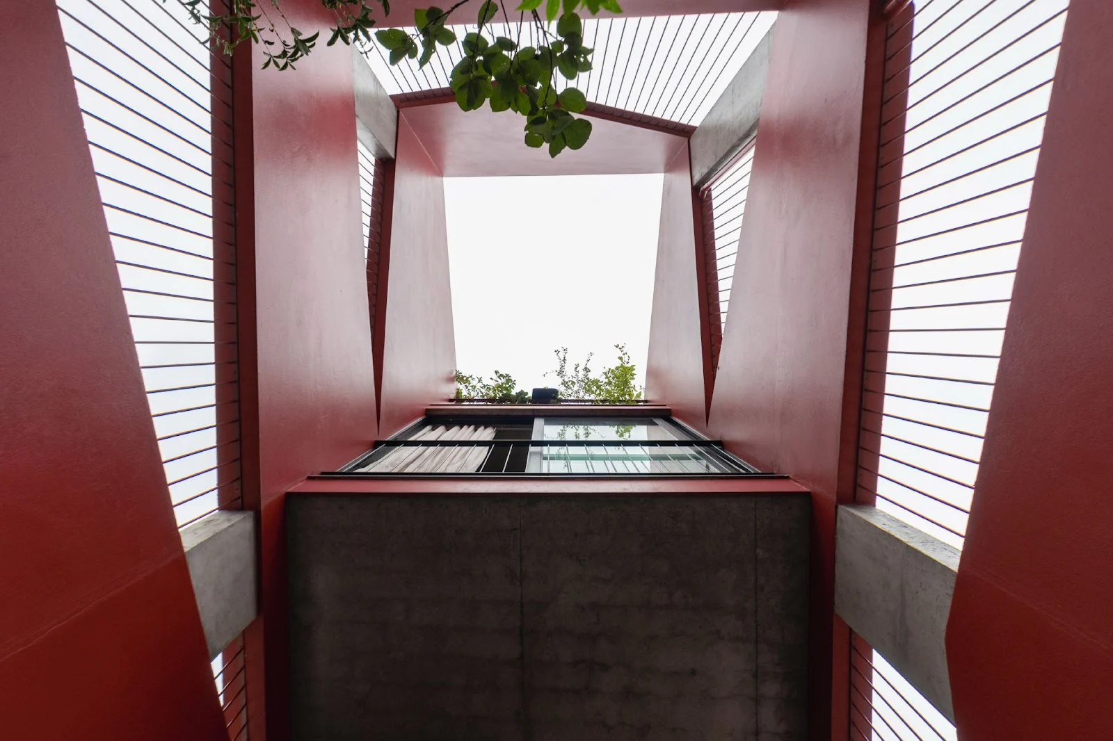 Maison KN: Ngôi Nhà Ống Với Thiết Kế Rỗng, Thoáng Đãng Tại Hà Nội